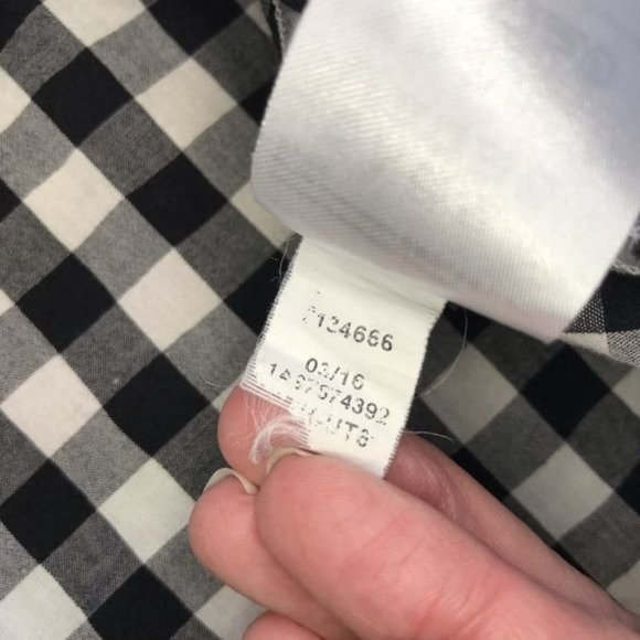 Tommy Hilfiger ~ Gingham popover top - Picture 6 of 6